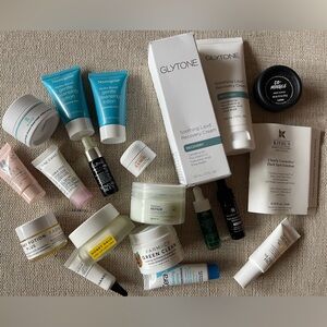 Gift set featuring 19 full-size & travel-size skincare products for face & body